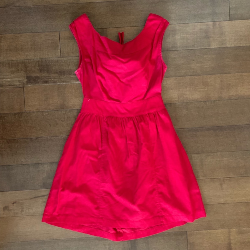 TULLE Red Dress - Picture 2 of 8